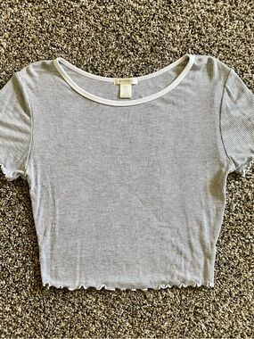 Bozzolo Gray Ribbed Lettuce-Hem Crop Top Size Juniors Medium